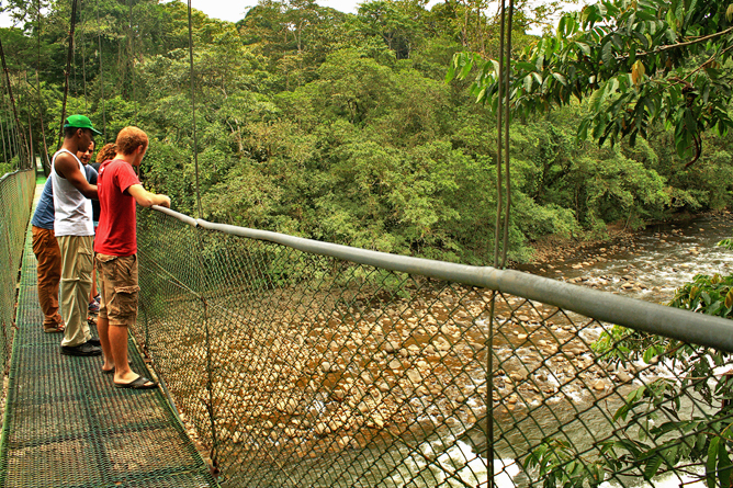 Tirimbina-Lodge – Hängebrücke im Biologischen Reservat