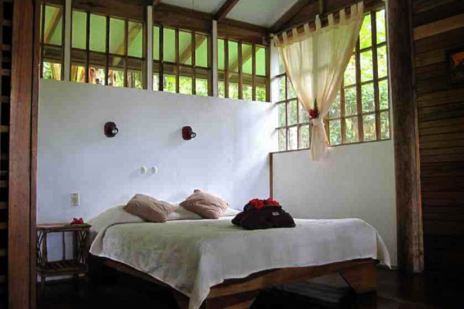 Samasati: Standardzimmer mit Queen-Bett