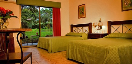 Natural-Lodge-Caño-Negro-Deluxe-Zimmer