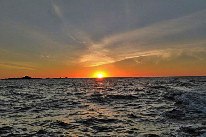 Isla Violin – Sonnenuntergang über dem Meer