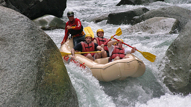 Rafting Tour – Sarapiqui-Fluss