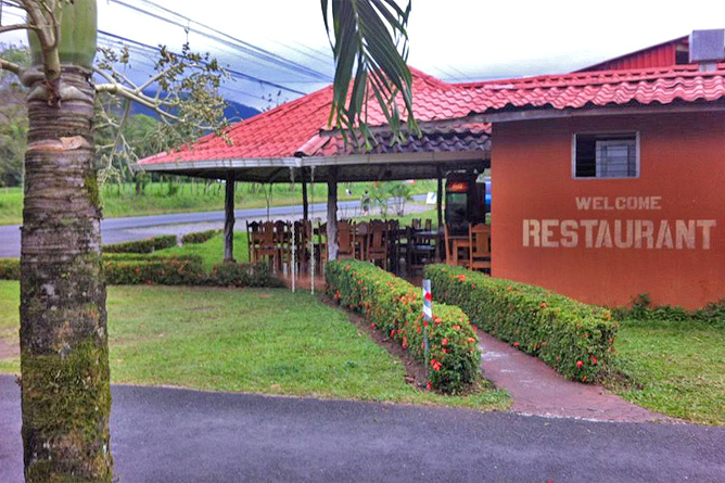 Villas Vista Arenal Restaurant