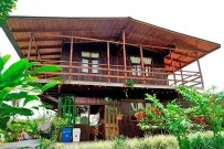 Josipek_Rustikales Jungle Haus_Aussen_04-2018