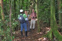 Maquenque Wildarten Refugium_Wandern mit Guide durchs Refugium_Foto Micha 09-2018